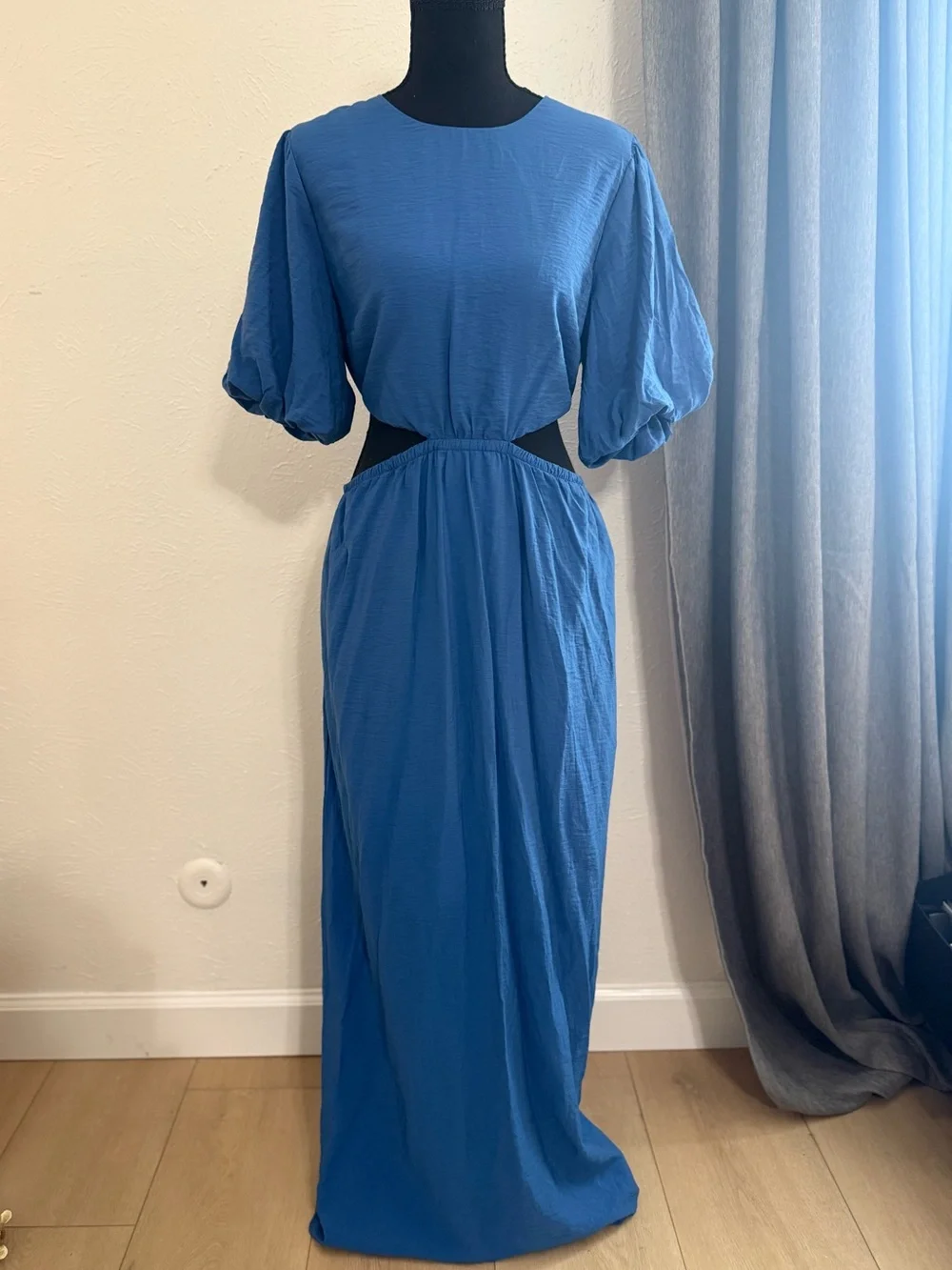 Abercrombie & Fitch Blue Cutout Maxi with Puff Sleeves